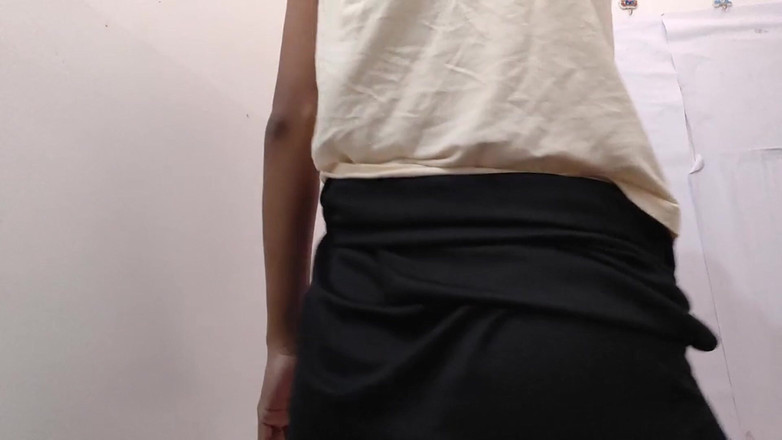 desigirl93: Mokrá holka se vykoupe a pak se dostane do mého...