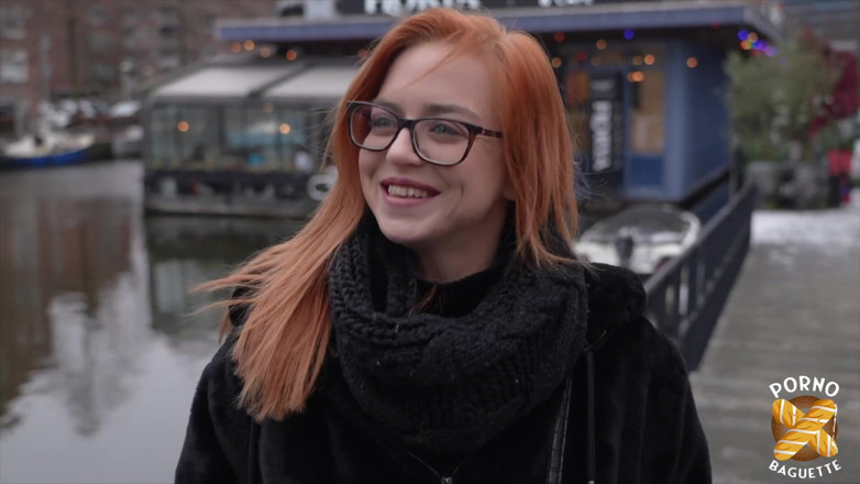 Porno Baguette: Joyce, ragazza monella, ama il grosso cazzo grasso