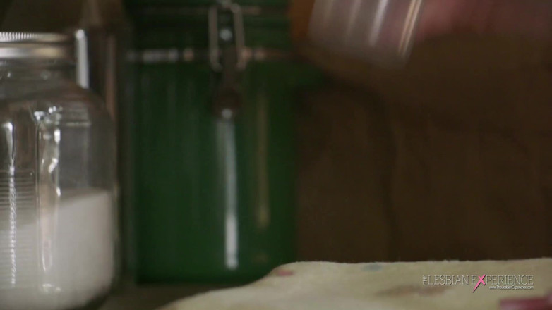 Girl Girl XXX: 침실에서 샤넬의 힘이 필요한 Kylie