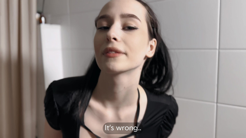 HannahKim: I Saw the Girl's Friend Masturbating in the Bathroom and...
