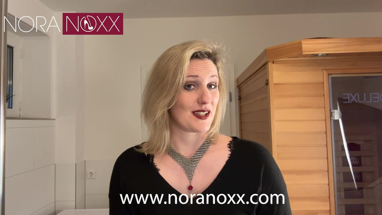 NoraNoxx: CMNF: 어젯밤에 대해: 벌거벗은 여성, 양복을 입은 남성, 온수 욕조