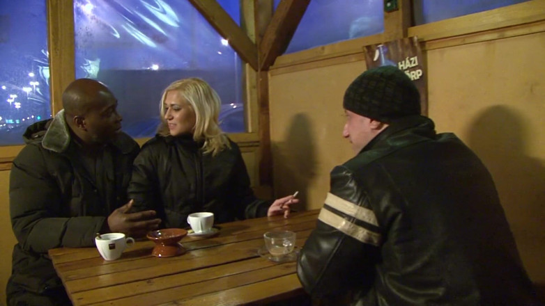 Black Monstercock Force: Cuckold eet grote zwarte lul room uit poesje