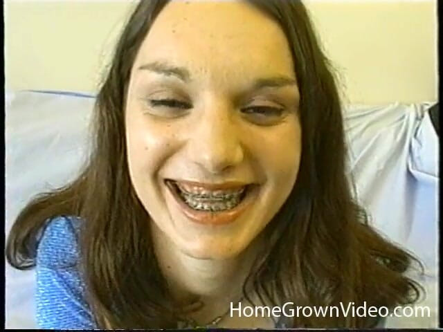 Homegrown Wives: Barely legal teen sucks her man off