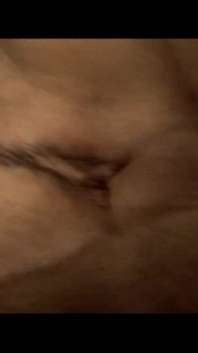 Piękna cycata brunetka MILF Ass fucked i wytryski w ustach przez Big Vintage Hard Cock