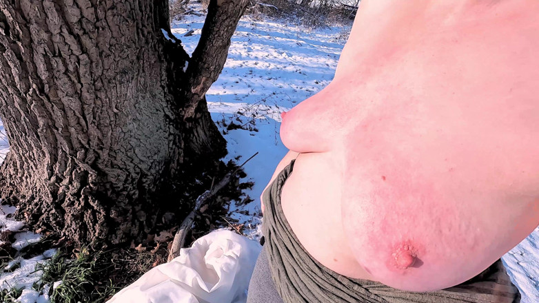Bouncy Tits Action: Topless Hiking in the Snow Getting Slapped