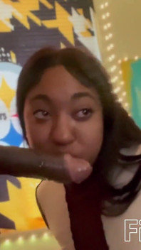 Hot Ebony Teen Slut Twerking in Car Gets Fuck Hard