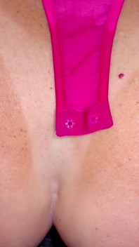 Rozvoz čůráka, dvojitě naložená Lana Lee - rychlá creampie vůbec