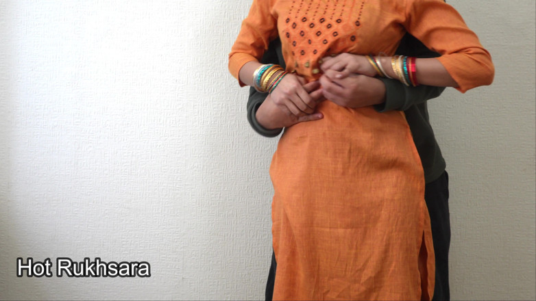 hot_rukhsara: Indisches hot Rukhsara fickte hardcore im doggystyle in einem sexy...