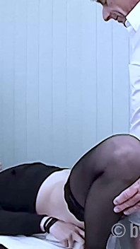 Sexo a Três No Consultório Do Médico Sujo