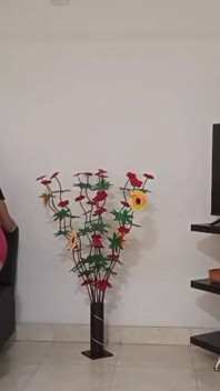 リサ:内気なインド人掃除ガールが仕事中に素晴らしいセックスをする