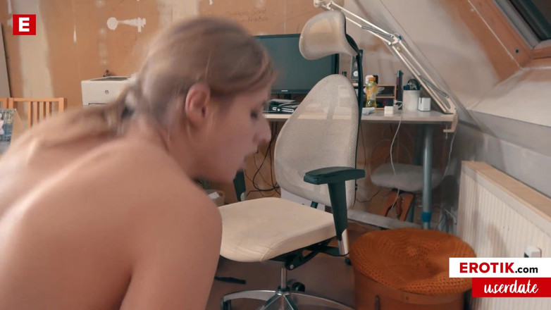 Erotik Com Userdate German: Oggi la ragazza bionda carina deve farsi scopare