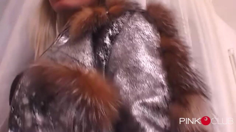 Pinko Club: 布丽吉塔越来越多