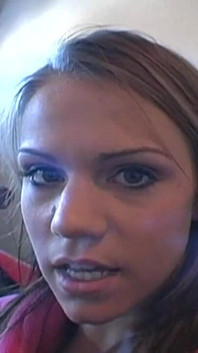 Addison Rose курит с участием Addison Rose