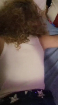 4k ungeschnitten am 4. Juli MILF hat viele explosive orgasmen, gibt einen handjob und wird vollgespritzt