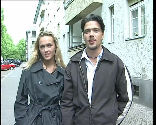 YOUR FIRST PORN: Ken &amp; Cindy Spontaner Fick Treff - Întâlnire cu futai spontan Ken și Cindy