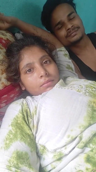 Muh Me Gira Diye或Mai Chat gayi