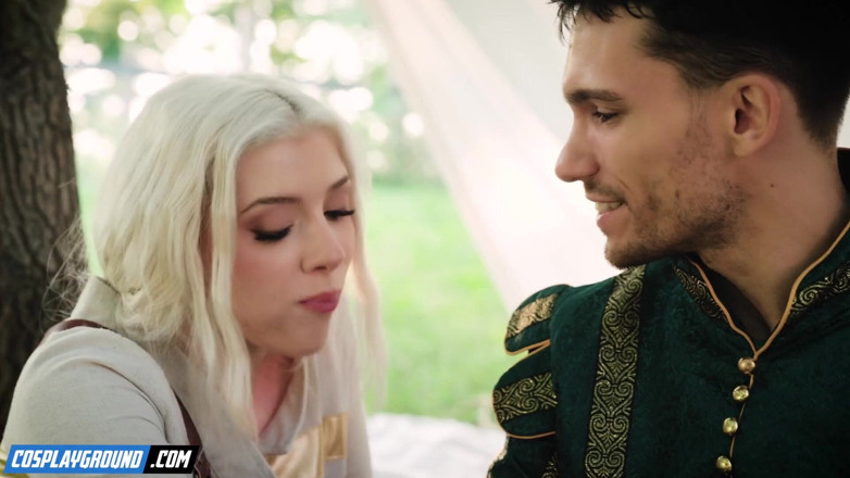 Cosplayground: Jaskier의 긴 하드코어 자지를 갈망하는 Gia Ohmy - Witcher 포르노 코스프레 패러디