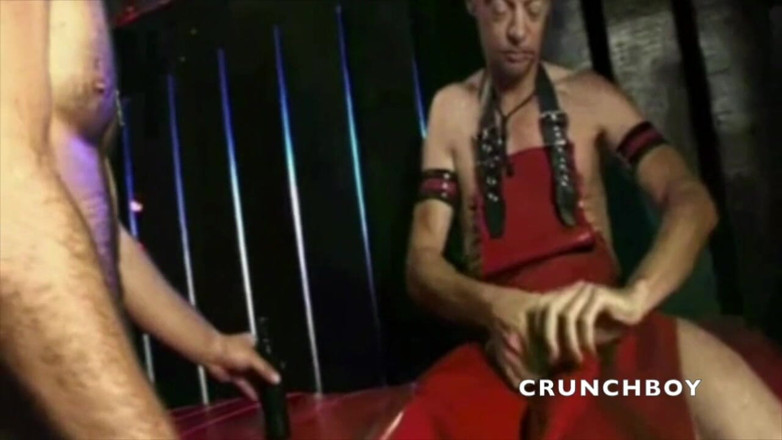 Crunch Boy: 뒷방에서 털이 무성한 소년과 하드코어 섹스 - 비하인드 스토리