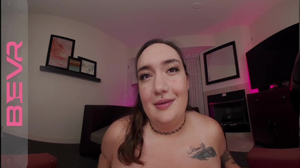 Blush erotica: Пишна Квінн - сексуальна бариста- bevr 2d перетворена