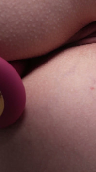 My Stepsister Asks Me to Help Her Insert a Butt Plug! How Did My Dick End up in Her Ass?