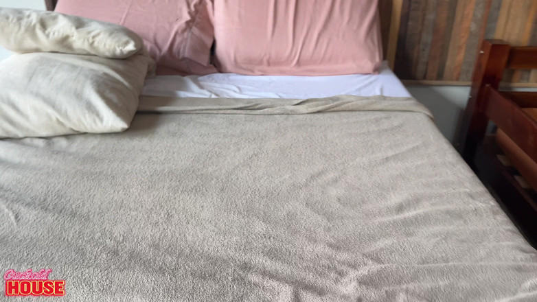 CuckoldHouse: Hot Wife in a Group Sex Session with Well-endowed Men...