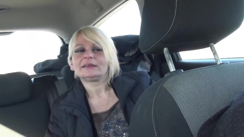 German Full Movies: 4 timmar gangbang blondin i underkläder retad och knullad