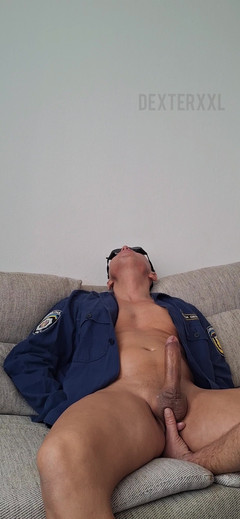 Dexterxxlfun: Albert é seduzido. Chupando punheta chupando