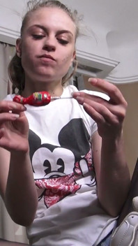 Kinky Fetish Naughty brat girl bubble gum l oli teasing!