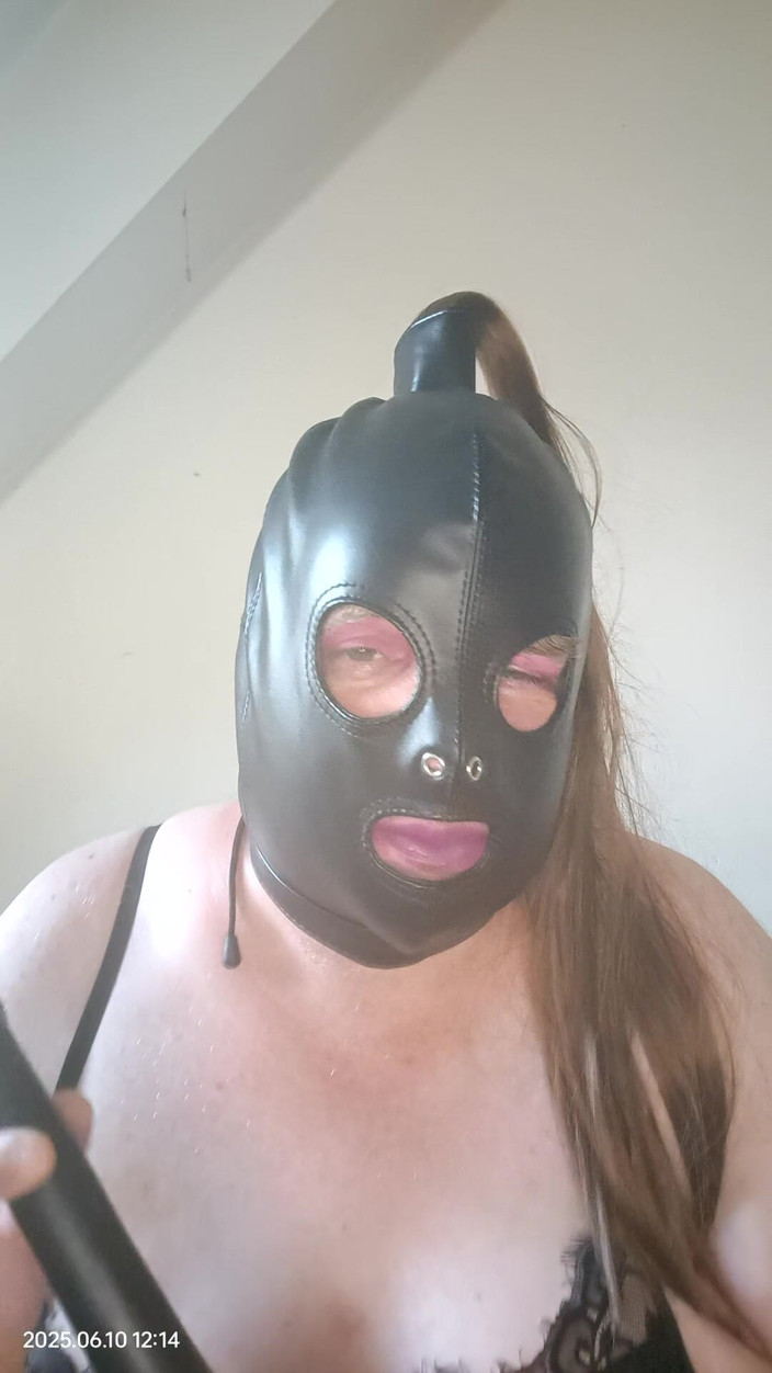 Stephanie-Nicole-TV: BBW TV i underkläder och prata smutsigt och spela med...