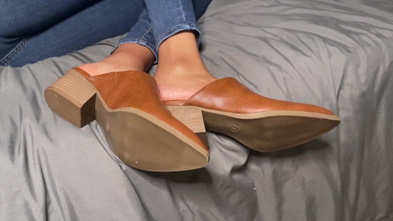 Pink Foxx: Brown Mule Tease