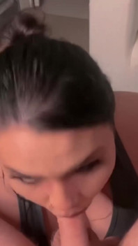Blowjob bibir besar! Frenulum Kissing Cumshot