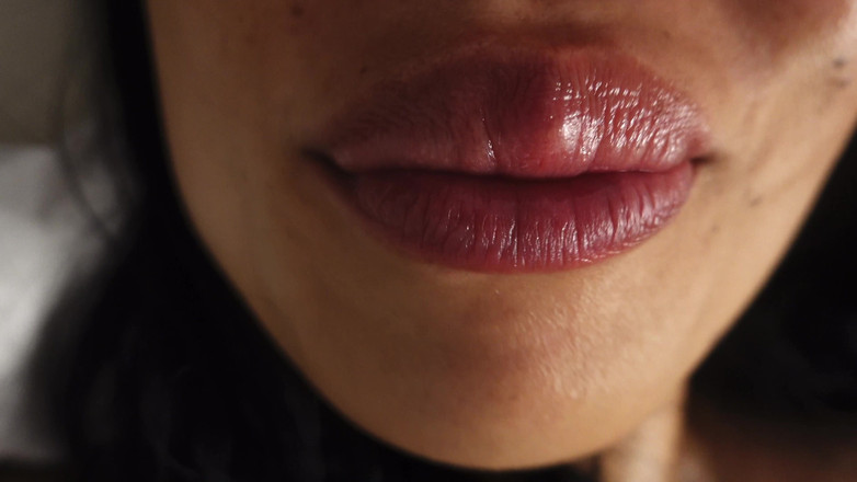 Asmr_mouth: Älskar att slicka dig i liggande position