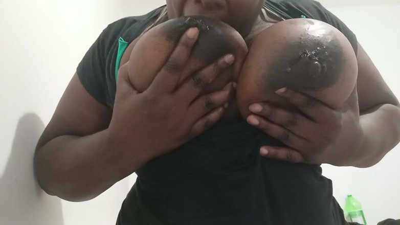 Adult-vids: Big Boobs