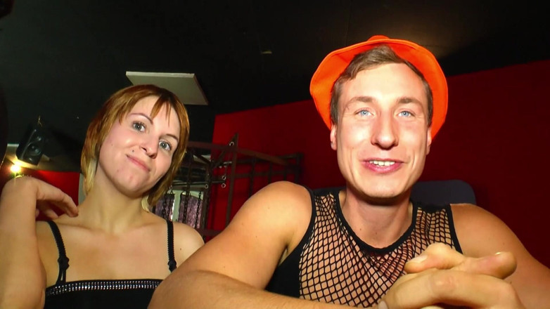 Threesome and GangBang: Hot Swinger Orgie - Roher Gruppensex Mit Mehreren Partnern