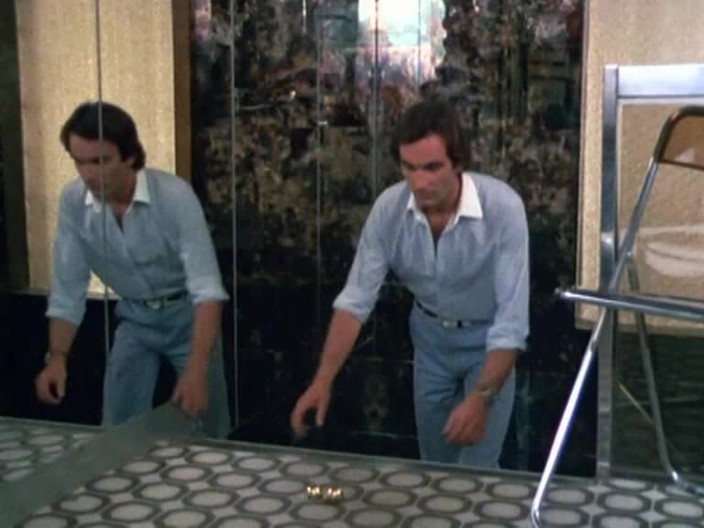 Java Consulting: Barbara Moose: Koule a Podpatky.