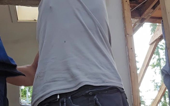 Chris_snoopy_91: Tại nơi làm việc