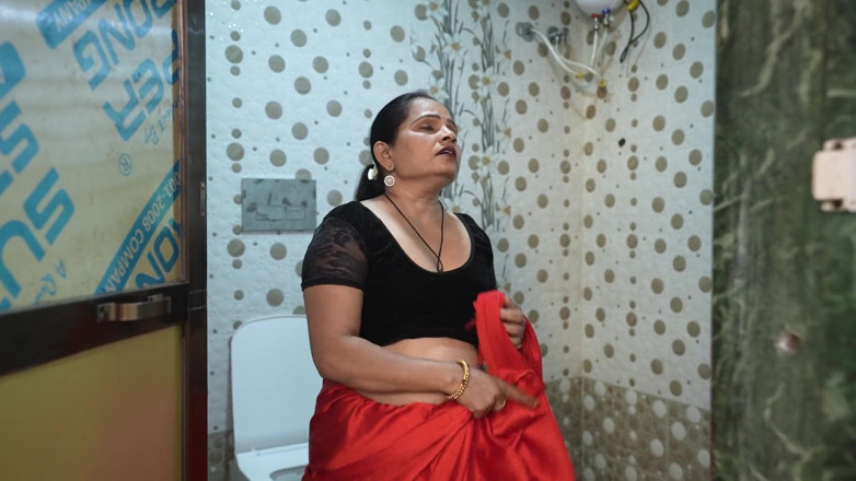 SEXYBHABHIX: Desi Indian Couple Break Their Virginity with Chocolate Sauce on...