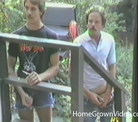 Homegrown Vintage: Twee jongens nemen het om de beurt op een blondine...