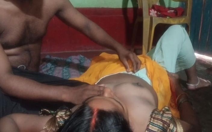 India red sex: Fodi a meia-irmã indiana sozinha, se divertiu muito