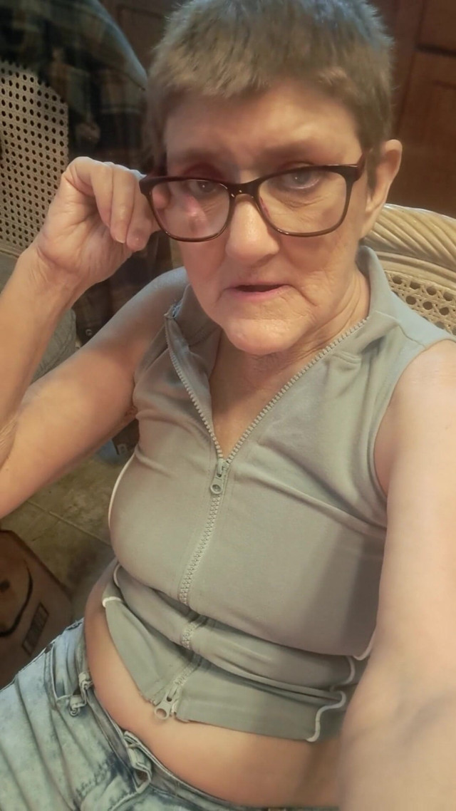 1000050927 (Mommy Dearest)