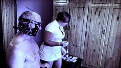 Mistress April: Dominatrix paní April lidský kolíkový polštář