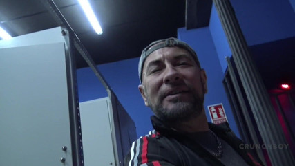 Bareback Made in Spain: Mario Benedett wurde von dem hetero-neugierigen Hurrikan ohne gummi gefickt