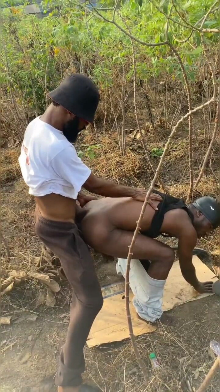 Chief_daddyy: Король Гоморры проводит освобождение своему бандитскому бойфренду.