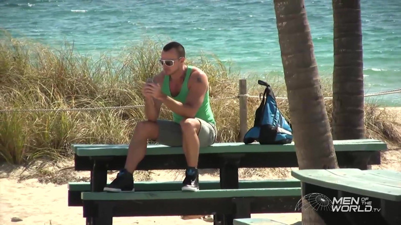 AlphaMales: Miami - Jessie solo