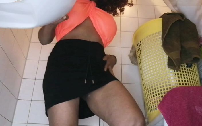 Sarah Fonteyna: Seltener squirting-stiefschwester-wettbewerb