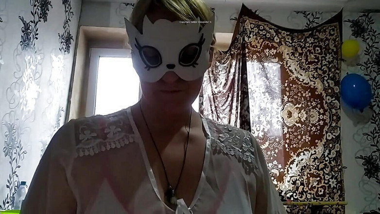 Qwersad33: Mężczyzna zamówił pielęgniarkę w domu ... Pełne wideo