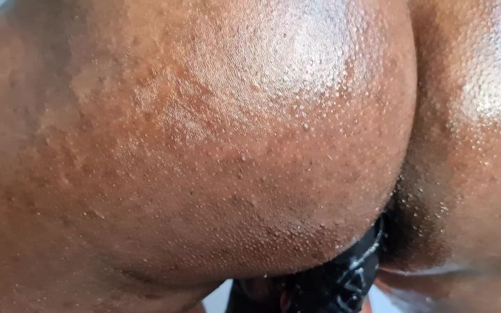 Amadeus: Götüm, dildo yakın çekimde, tam video yakında dışarı çıkıyor