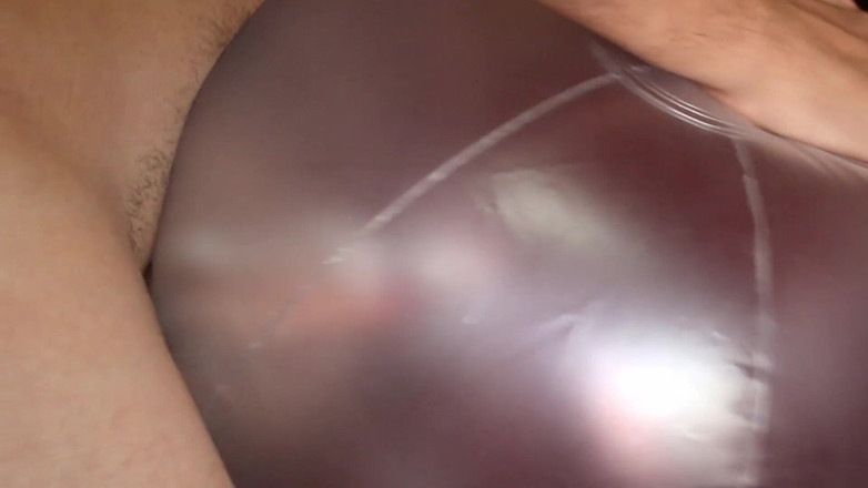 Inflatable Lovers: Inflatable clear beachball