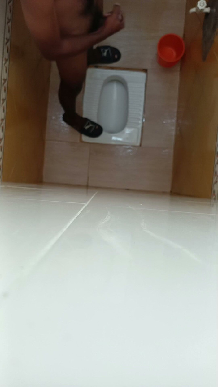 Rake: Bathroom Masturbation