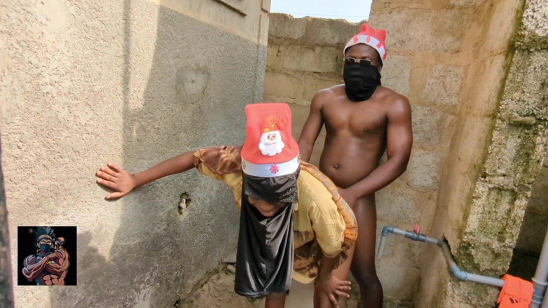 Bigdickmask1: 圣诞节的性感糖果阴户被舔舐